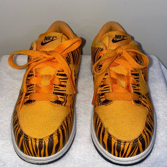 Kid's Nike Low Dunk Next Nature Tiger Stripes - Picture 3 of 3